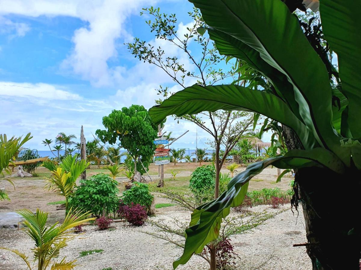 Amban Beach House Manokwari Exterior photo